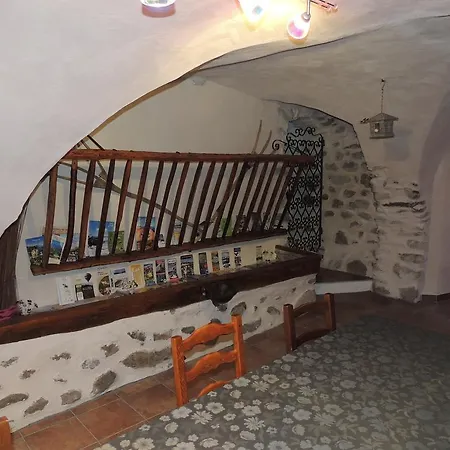 D'hotes La Dorgisane Panzió Venterol